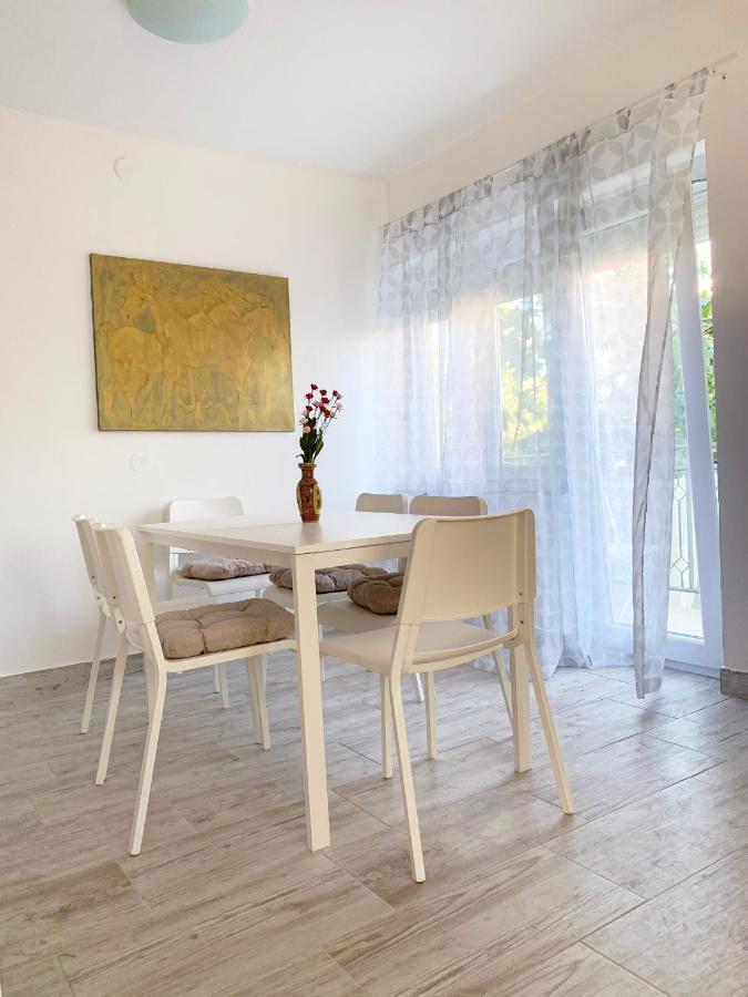 Apartment Gardenview - New! Krk Town Kültér fotó