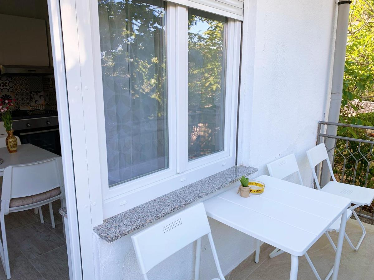 Apartment Gardenview - New! Krk Town Kültér fotó