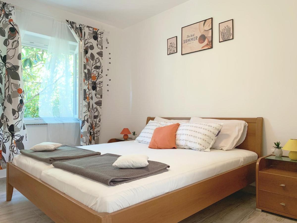 Apartment Gardenview - New! Krk Town Kültér fotó