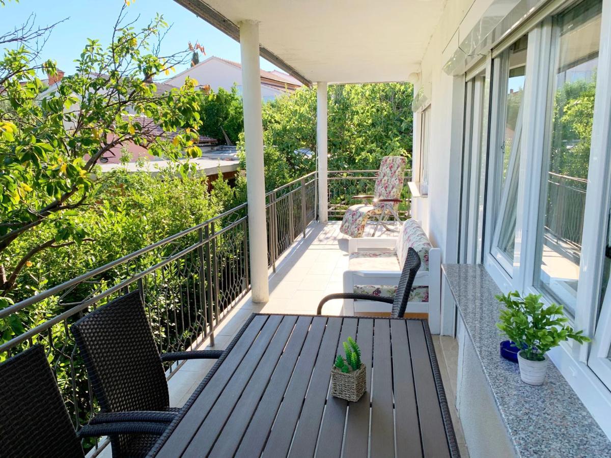 Apartment Gardenview - New! Krk Town Kültér fotó