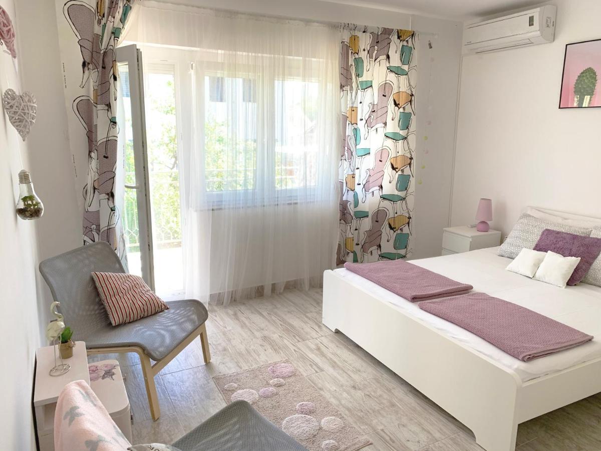 Apartment Gardenview - New! Krk Town Kültér fotó