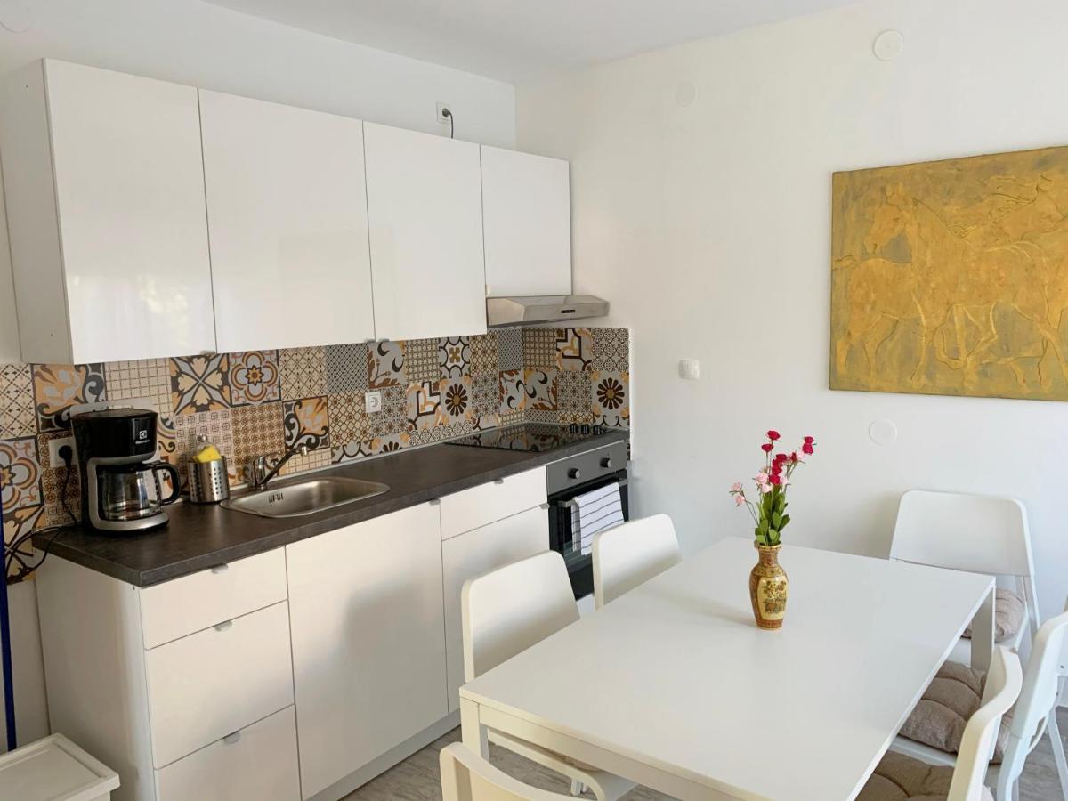 Apartment Gardenview - New! Krk Town Kültér fotó