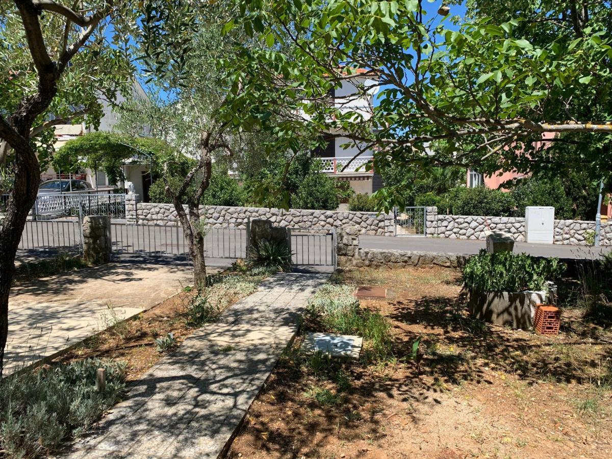 Apartment Gardenview - New! Krk Town Kültér fotó